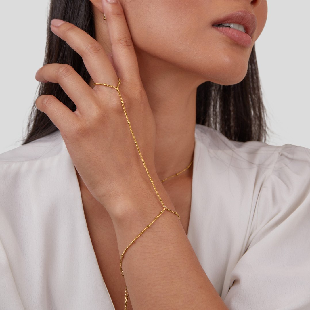 Goldene Kettenarmband