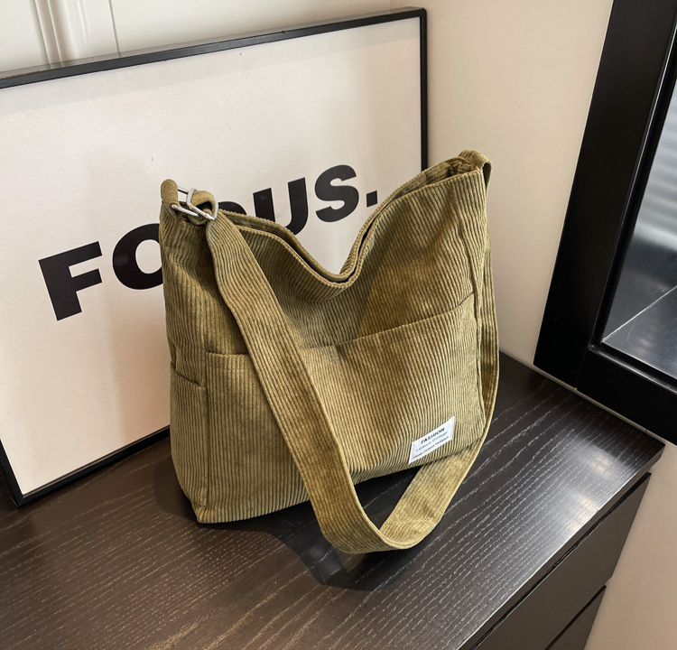 Briony - Schultertasche