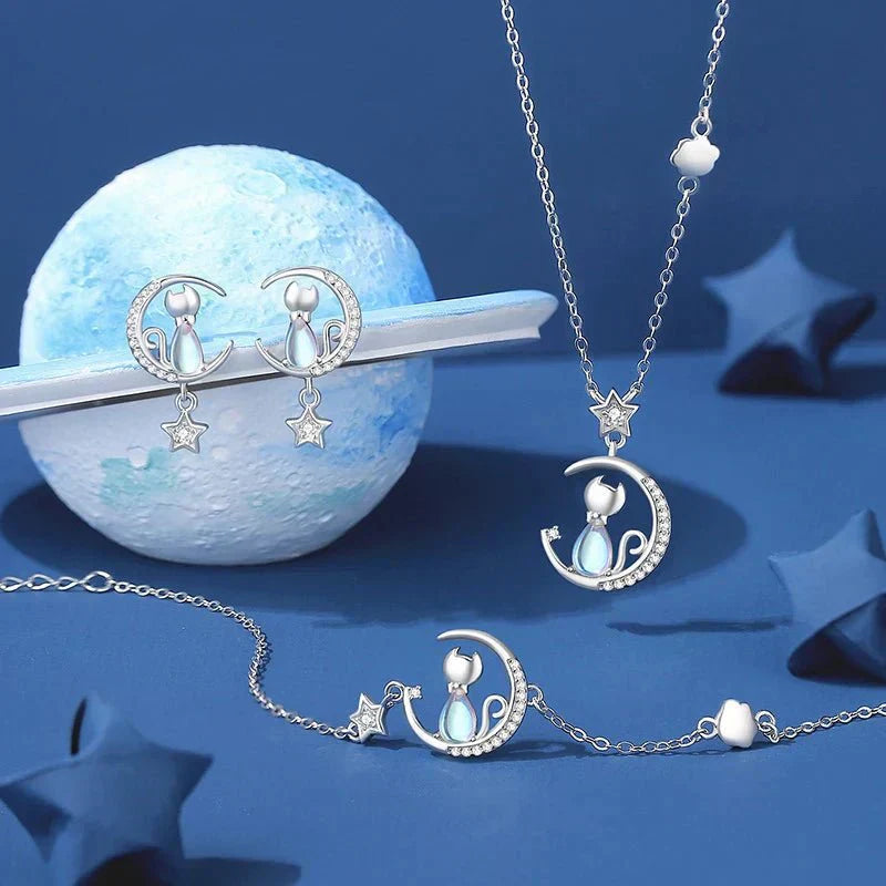 Ohrringe Katze mit Mond und Stern aus 925er Sterling Silber mit Zirkonia