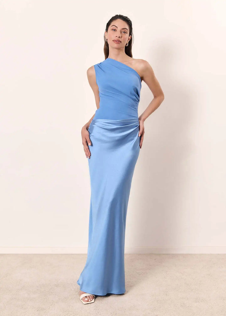 Sophia | Satin-Maxikleid mit einem Hauch von Eleganz