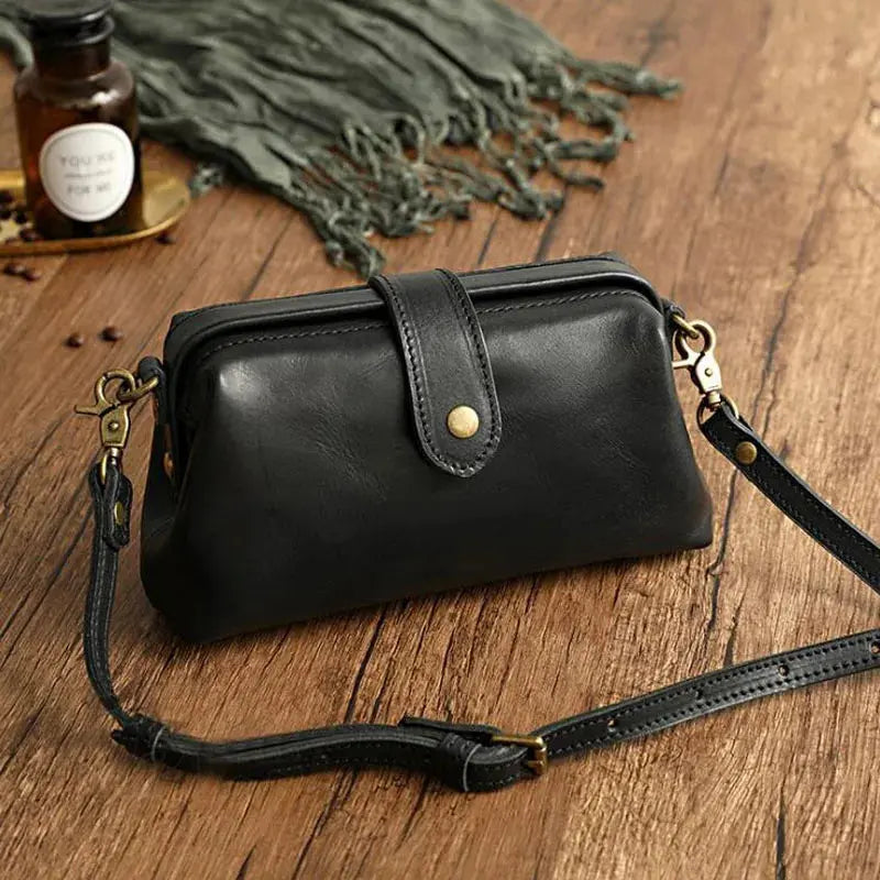 Velissas zeitloser Charme | Einzigartige Damenhandtasche