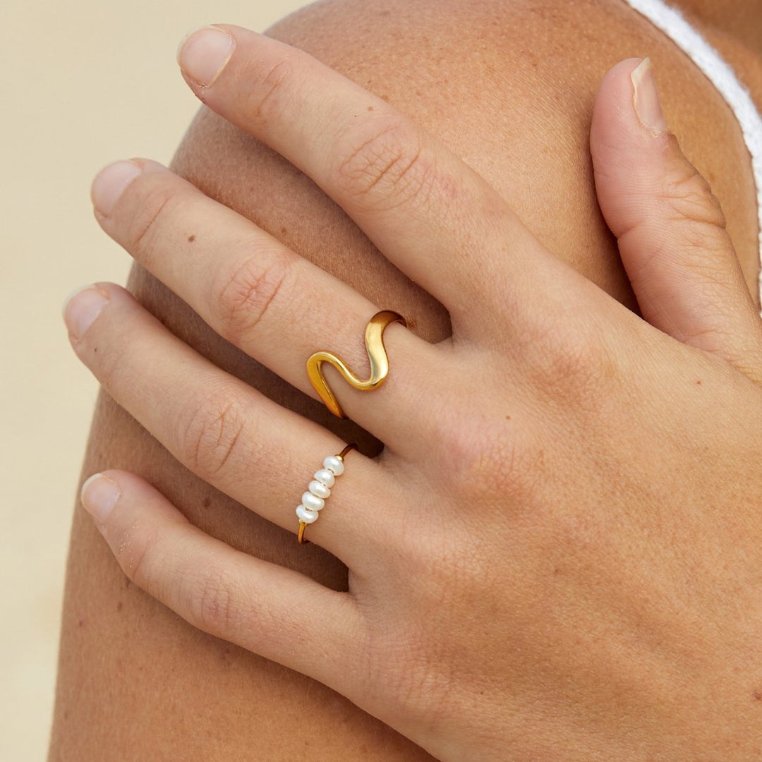 Klassischer Ring aus Süßwasserperlen