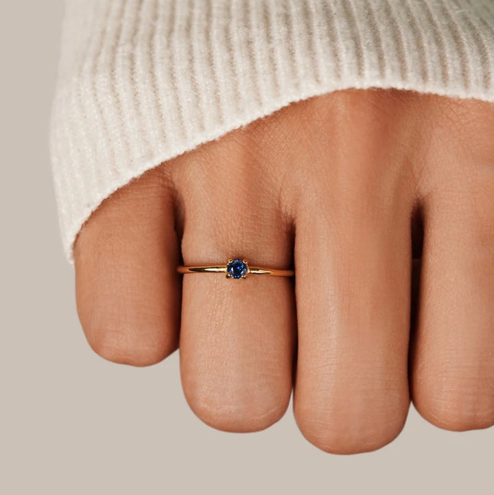 Goldring mit Geburtsstein für Dezember