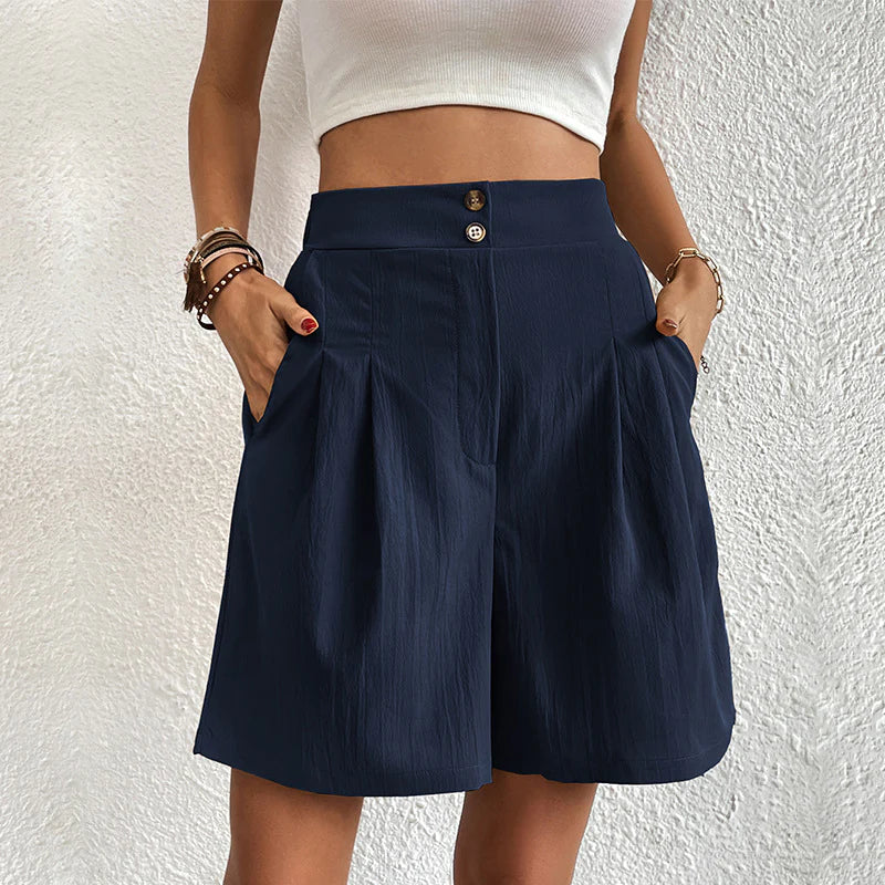 JUNI - ELEGANTE UND BEQUEME DAMEN-SHORTS
