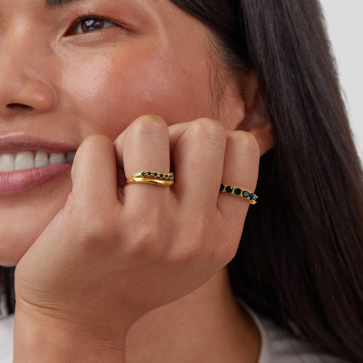 Marissa Smaragdgrüner Geschichteter Ring (überlagerter Ring in smaragdgrün)