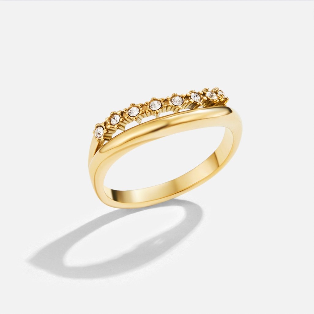 Überlagerter Ring aus weißem Kristall Marissa