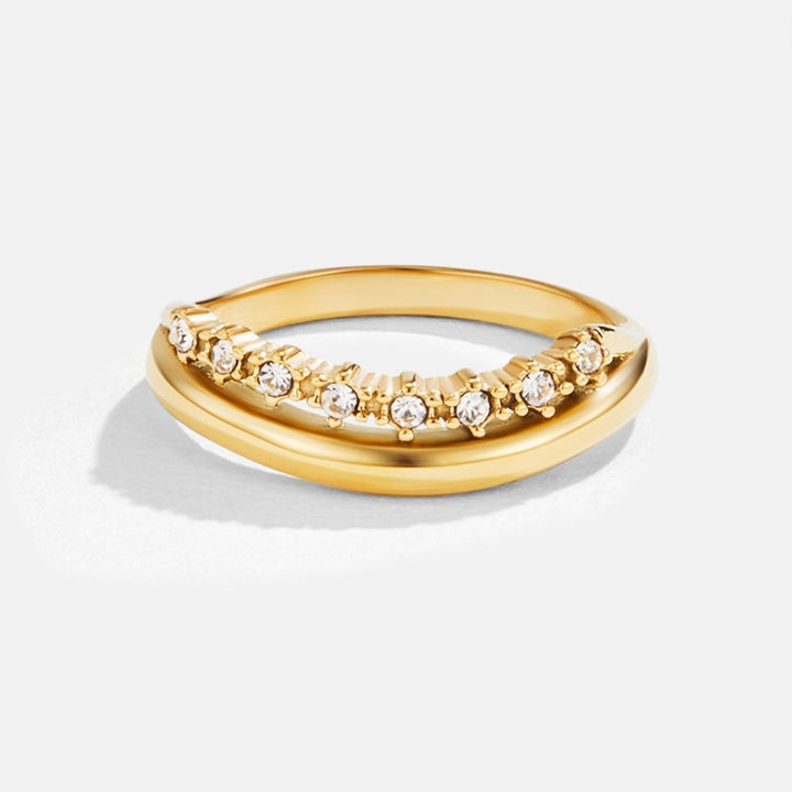 Überlagerter Ring aus weißem Kristall Marissa