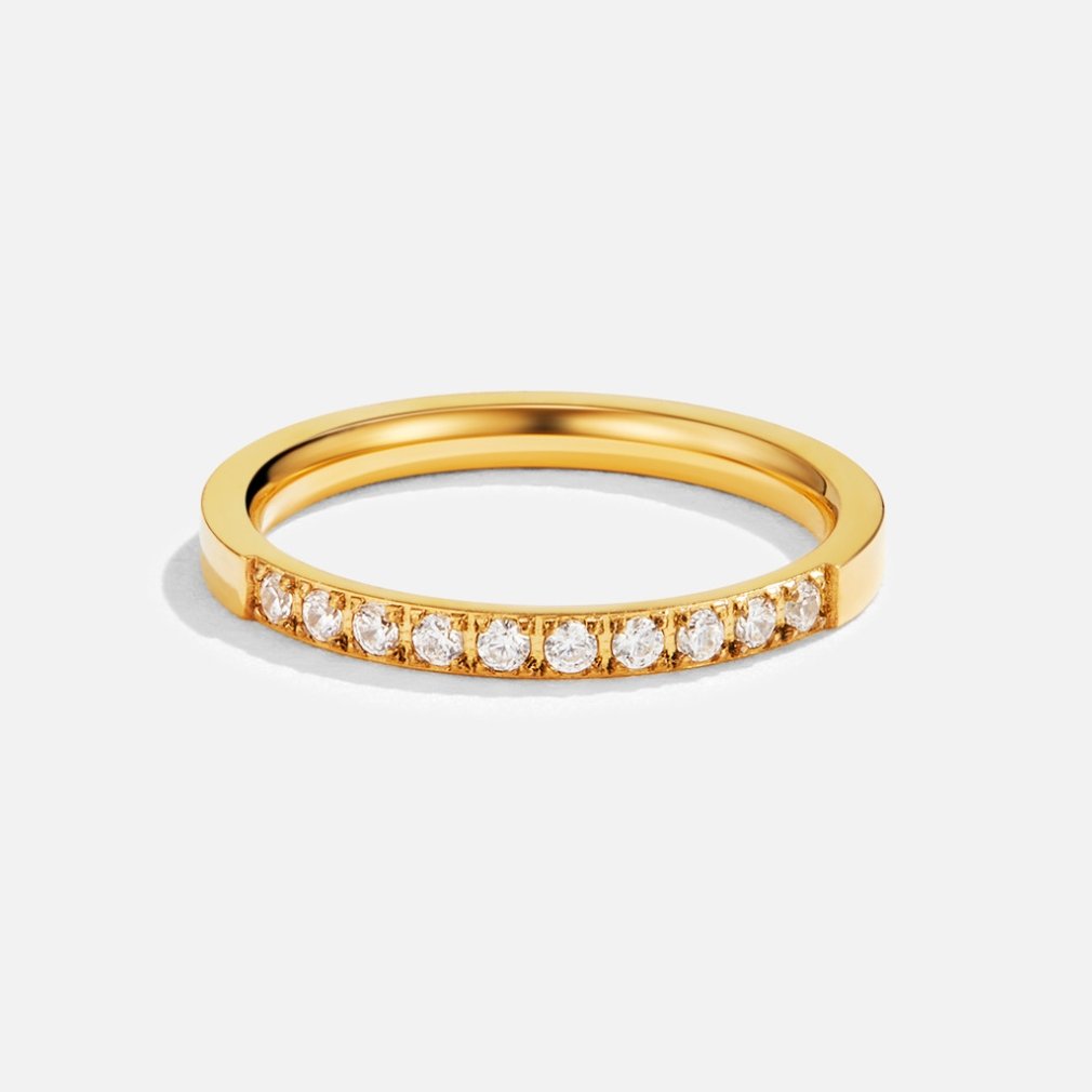 Ring aus Kristall mit zeitloser Schönheit